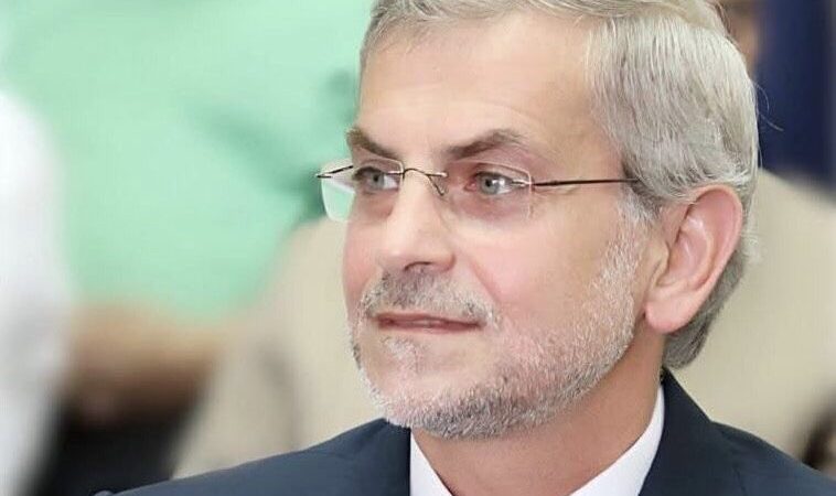 الدور والموقع في عالم السياسة قراءة ورسالة لكل الساسة