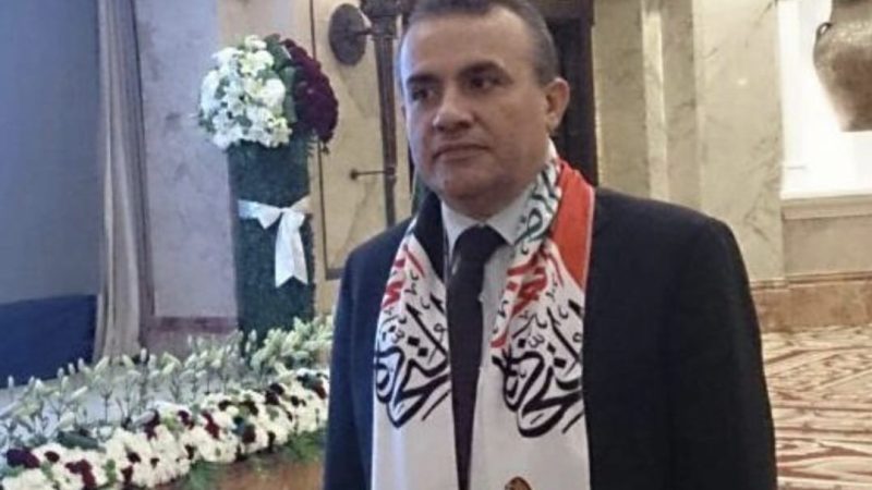 العجوز يهنّئ دولة الإمارات قيادةً وشعباً بمناسبة عيد الاتحاد الـ54