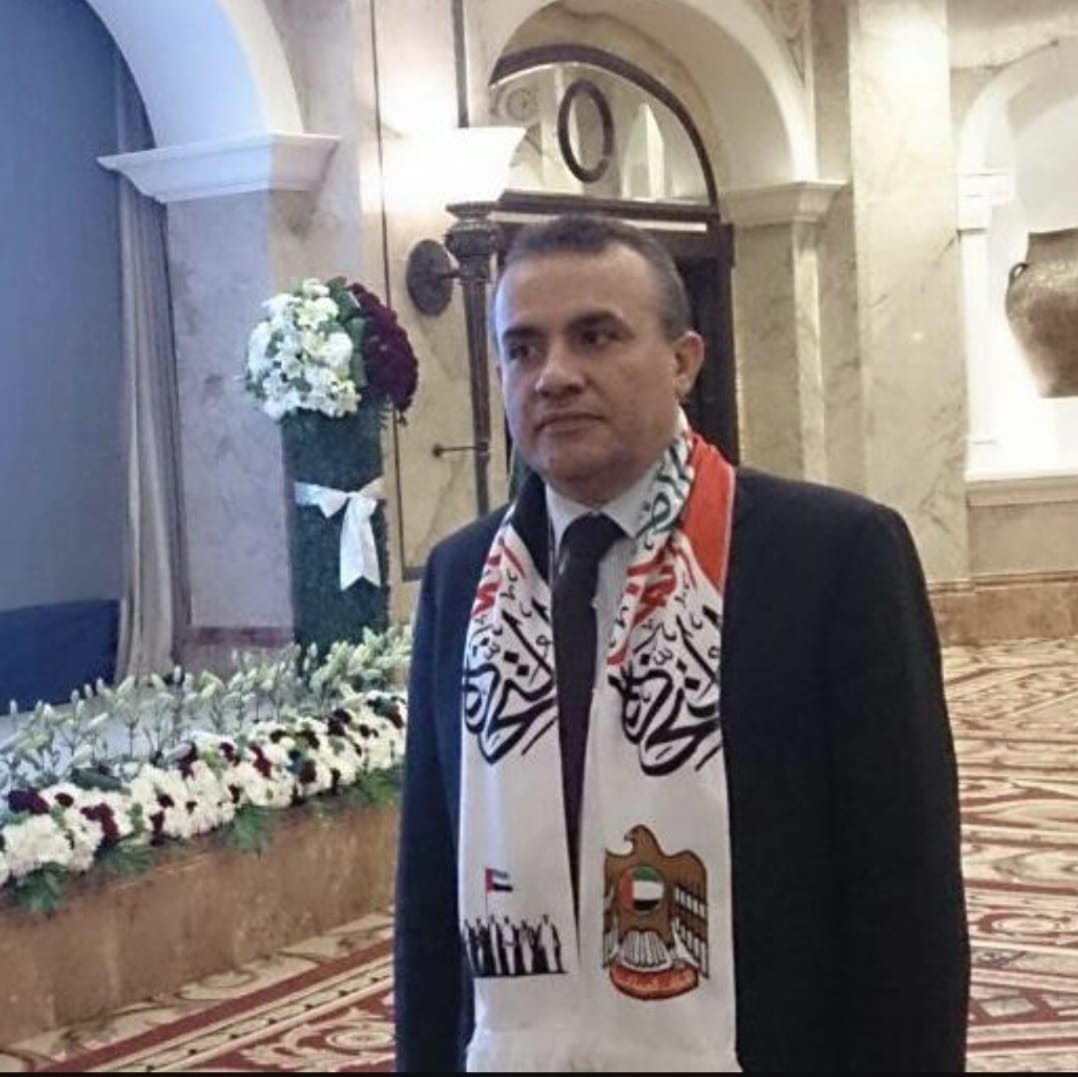 العجوز يهنّئ دولة الإمارات قيادةً وشعباً بمناسبة عيد الاتحاد الـ54