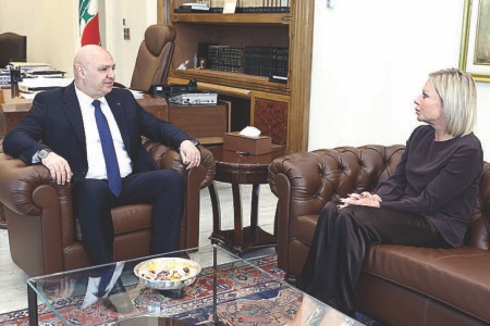 عون: مستعدون للتفاوض.. وهوكشتاين يرد على براك