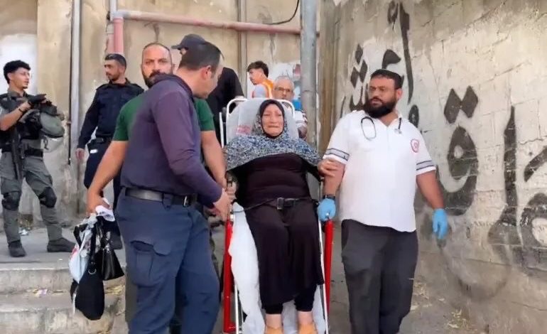 إسرائيل تخلي بالقوة منازل بالقدس لصالح المستوطنين