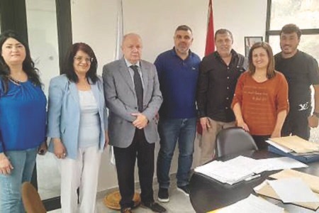 ممثلو نقابة العاملين في المستشفيات الحكومية اجتمعوا في الاتحاد العمالي