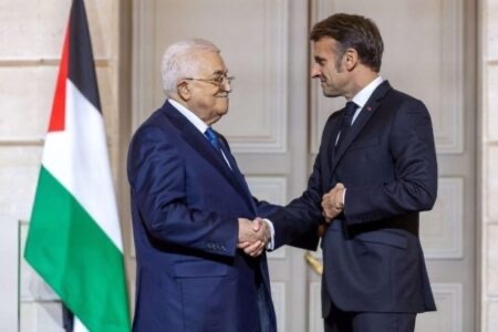 عباس من فرنسا: لن يكون لـ”حماس” أي دور في حكم غزة