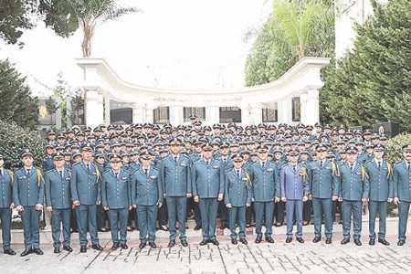 تخريج دورة تأهيلية لرتبة ملازم