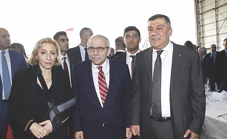 لقاءات إقتصادية وثقافية في السراي