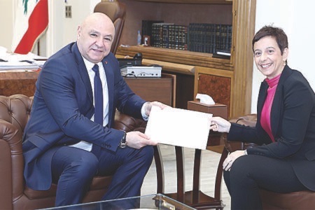 عون تلقّى دعوة لحضور حفل تولّي قبرص رئاسة الإتحاد الأوروبي