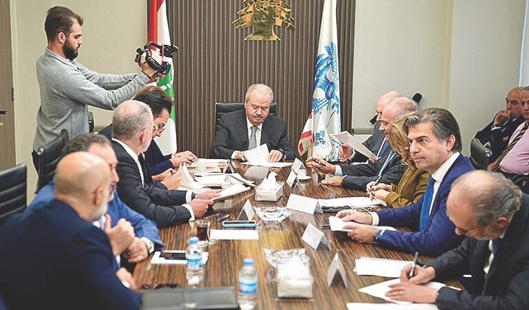 اتفاقية تعاون بين وزارة المال وعدد من المصارف الخاصة للحدّ من الاقتصاد النقدي