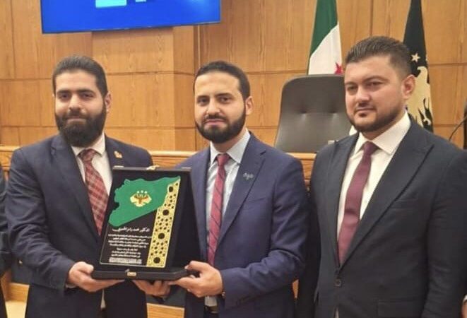 الدكتور محمد رامز الحموي يهنّئ الشعب السوري في الذكرى الوطنية الأولى للتحرّر