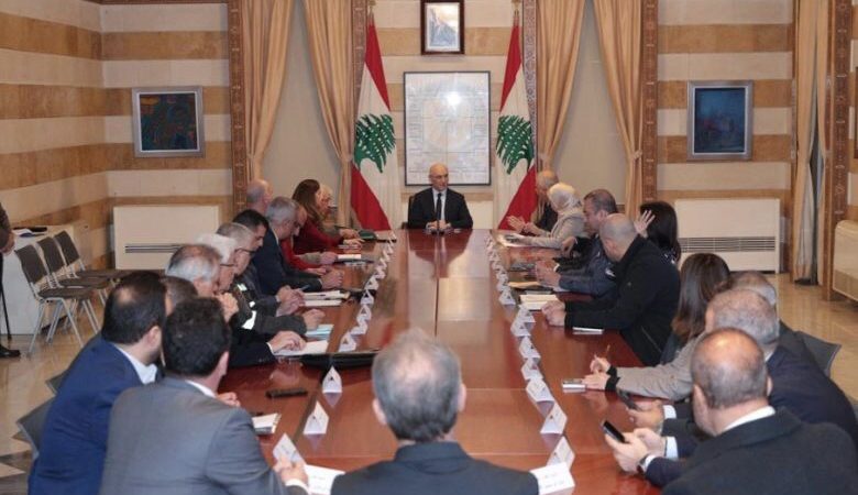 الحجار ترأس اجتماعا للجنة الوطنية للسلامة المرورية وتابع واقع السير في بيروت واستقبل الخير وسليمان وبطرس حرب