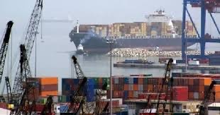 إدارة مرفأ بيروت تنوه بقرار وزير الداخلية