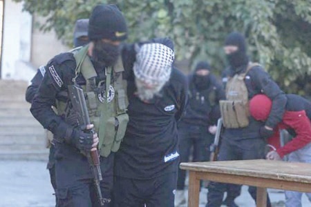 في إطار الضربات الأميركية لـ”التنظيم” مقتل 5 عناصر من “داعش” بضربات جديدة وتفكيك خلية بريف دمشق