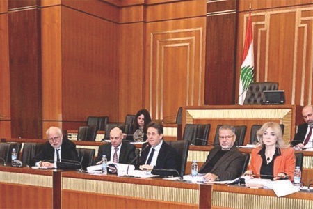 لجنة المال أقرّت موازنتي «المال والعدل»