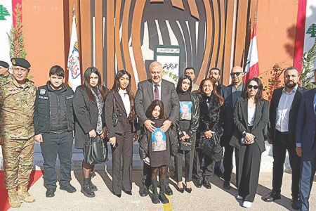 إزاحة الستار عن نصب شهداء فوج حرس بيروت