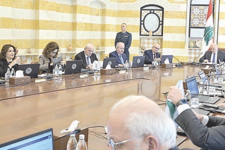 مجلس الوزراء يستكمل اليوم بحث قانون الفجوة المالية