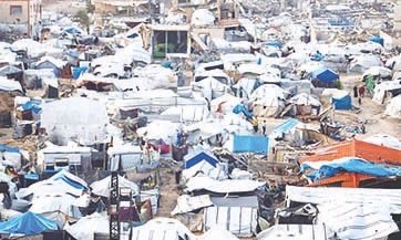 «المنخفض» يفاقم مأساة غزة.. وفيات بسبب البرد والانهيارات