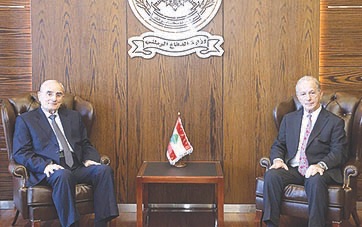 السفير الأميركي يؤكّد لمنسّى مواصلة دعم الدولة ومؤسساتها