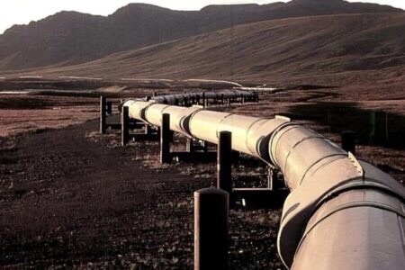 معارك حقول النفط تكشف تزايد النفوذ الأميركي في العراق.