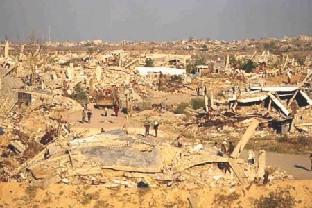 قصف إسرائيلي ونسف بشمالي وجنوبي غزة