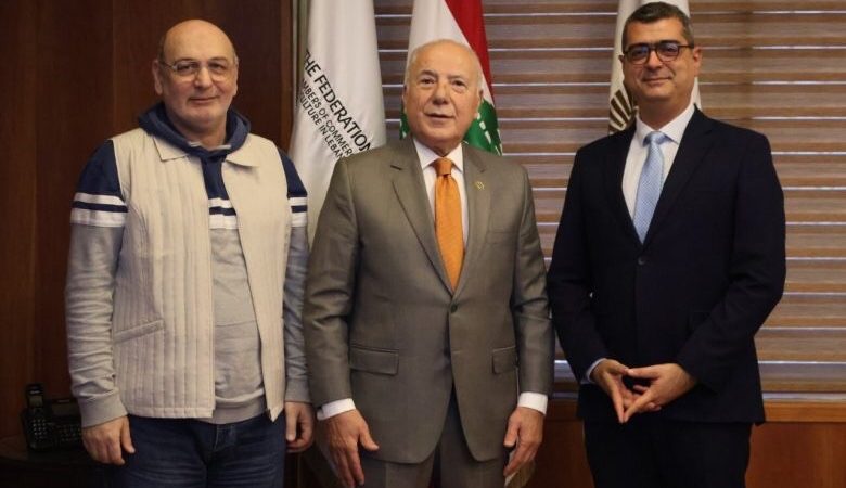 بحث شؤون إنمائية وهندسية وصحية في لقاء دبوسي وحموضة ونفاع