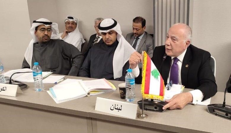 دبوسي يؤكد من القاهرة أهمية توحيد الجهود الاقتصادية العربية