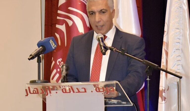 عبّود هنأ بالميلاد