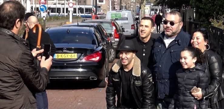 طريقة عمل الحراس الشخصيين للملك ، خطا صغير يكلف الكثير و هذا ما يجنونه بعد مرور المهمة بسلام