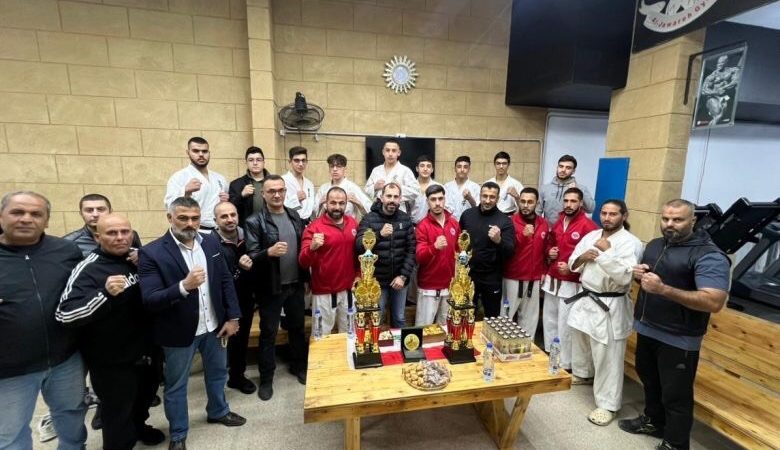 زار النائب أحمد الخير، نادي الجوارح الرياضي ، أمس، تقديرًا للإنجاز العالمي الذي حققه النادي في بطولة العالم للكيوكوشنكاي (KWF) في السعودية.