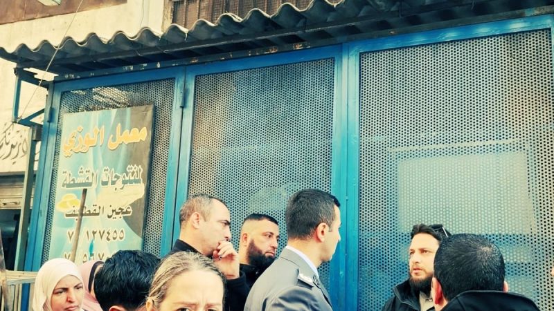 بلدية طرابلس ووزارة الاقتصاد اغلقا مصنع قشطة في باب الرمل بالشمع الأحمر