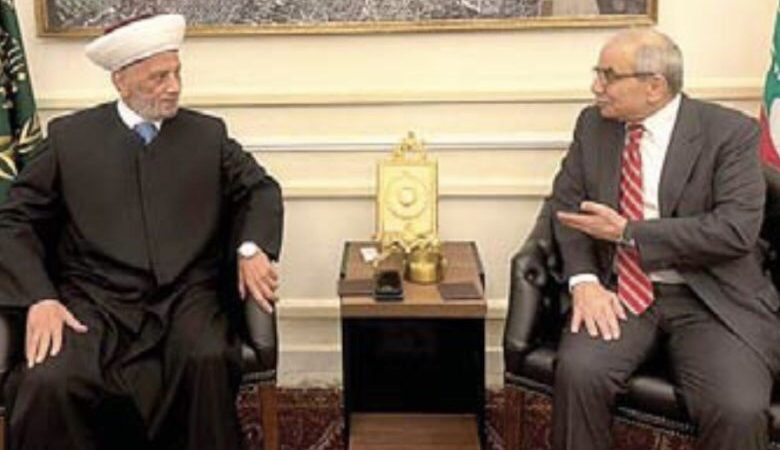 زحمة موفدين عرب وأجانب إلى لبنان ولودريان يُطلق ورشة عمل من بيروت