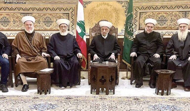 دريان استقبل زوّاراً ثمّنواً مواقفه