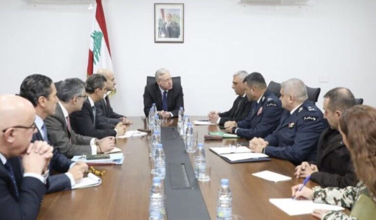 رجي وشقير بحثا تسهيل جوازات المنتشرين