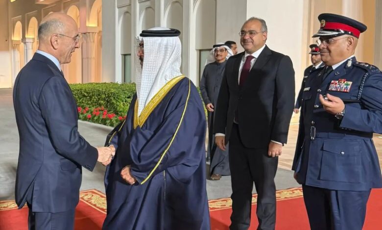وزير الداخلية وصل مساء اليوم إلى البحرين في زيارة رسمية