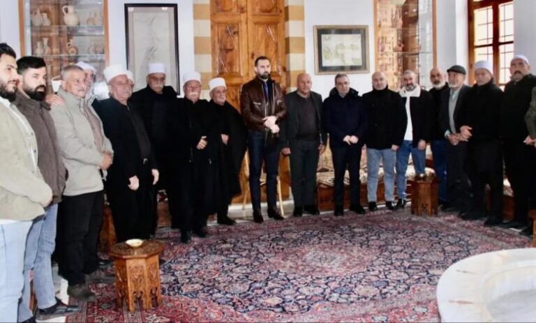 تيمور جنبلاط بحث مع وفود بلدية وأهلية قضايا إنمائية وخدماتية