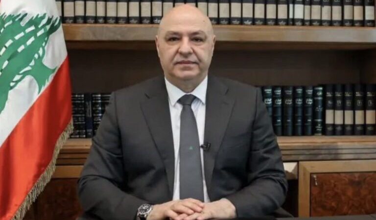 الرئيس عون يتابع تطورات انهيار مبنى في القبة- طرابلس ويطلب تكثيف أعمال الإغاثة لإنقاذ السكان