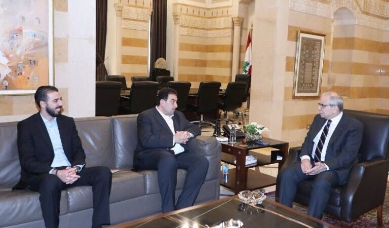 استقبل رئيس مجلس الوزراء الدكتور نواف سلام في السراي الحكومي النائبين وليد البعريني وأحمد رستم حيث جرى البحث في شؤون إنمائية وخدماتية تتعلق بمنطقة عكار.