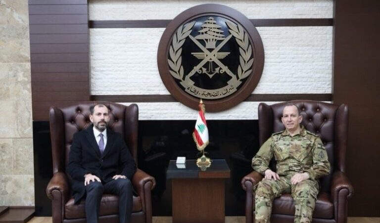 أحمد الخير يشكر قائد الجيش على معالجة أزمة حاجر دير عمار: نقف خلفه في حصر السلاح وبسط سلطة الدولة