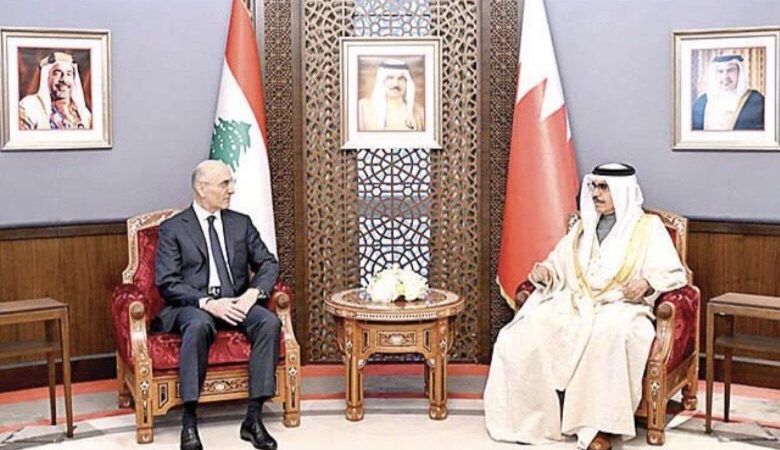 الحجار التقى نظيره البحريني: لدعم الأمن والاستقرار في المنطقة