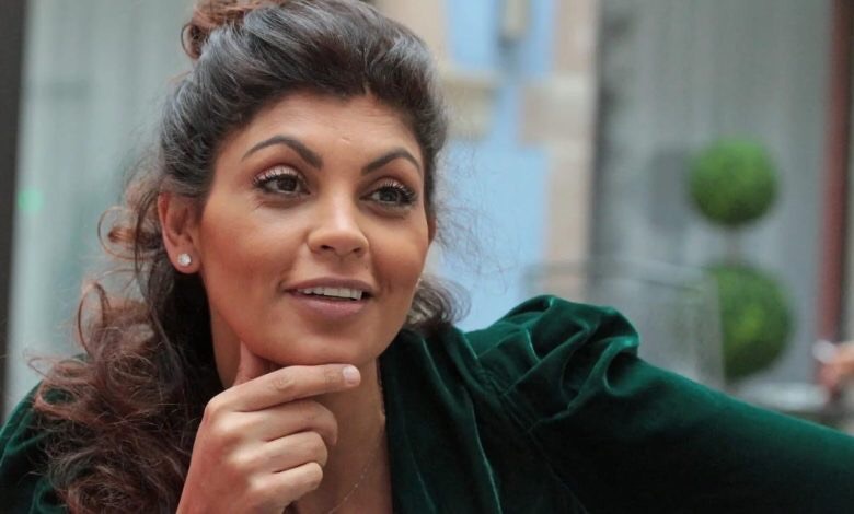 هل يتم منع حفل مثير للجدل ؟ هكذا تفاعل المغاربة مع خبر الإعلان عن حفل فني لكوميدية جزائرية أساءت للمغربيات .