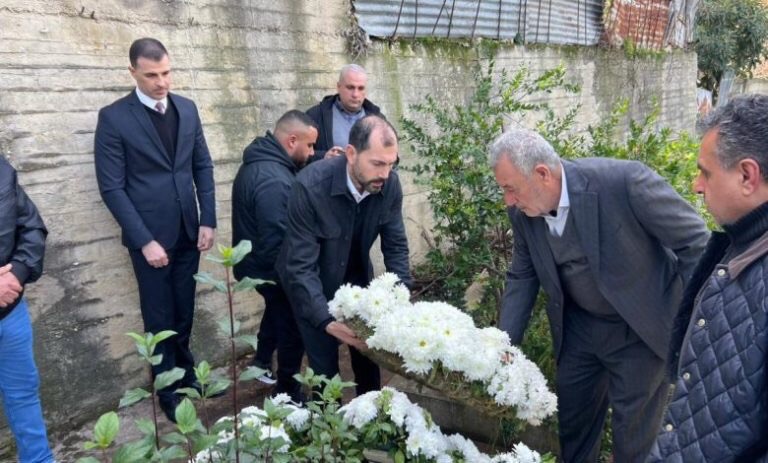 أحمد الخير يزور عائلة عيد وضريحه: وسام على صدر الشمال والوطن