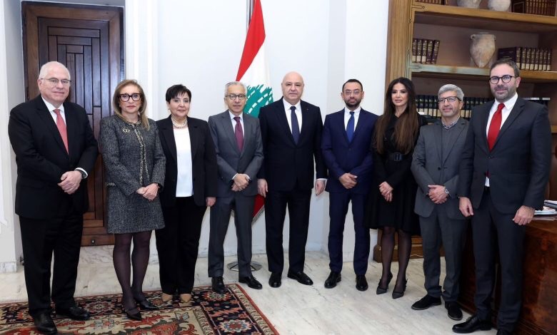 وزير الاقتصاد ومجلس ادارة معرض رشيد كرامي