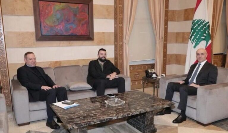 وزير الداخلية عرض الاوضاع مع أحمد الحريري