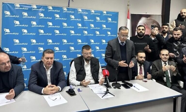 أحمد الحريري: زمن بائس وتائبون يبحثون عن أدوار في الوقت الضائع