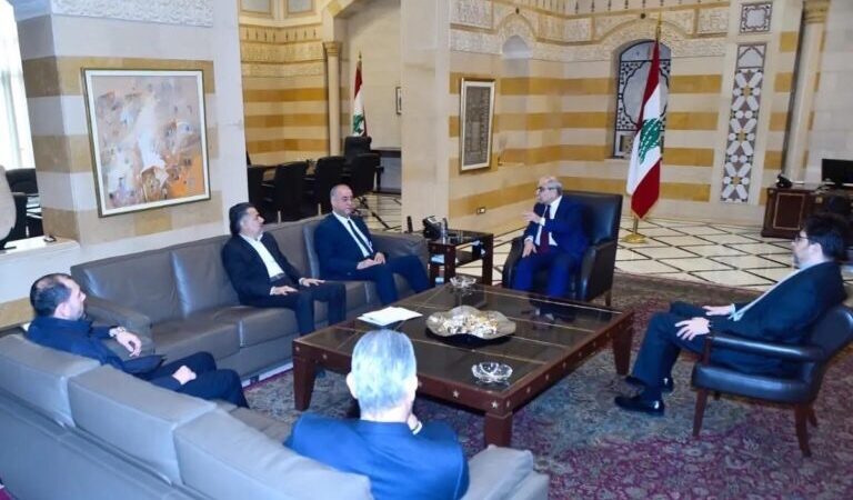 سلام بحث مع بلاسخارت في مستجدات “الميكانيزم” ومؤتمر دعم الجيش واستقبل أماني مودعا وتكتل “الاعتدال الوطني” زاره معلنا وقوفه خلف الحكومة