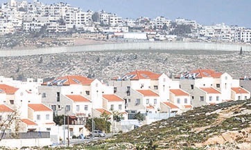 الاحتلال يجدّد غاراته على غزة ويعتدي على الصيادين وينفّذ عدواناً واسعاً على مدينة سلفيت