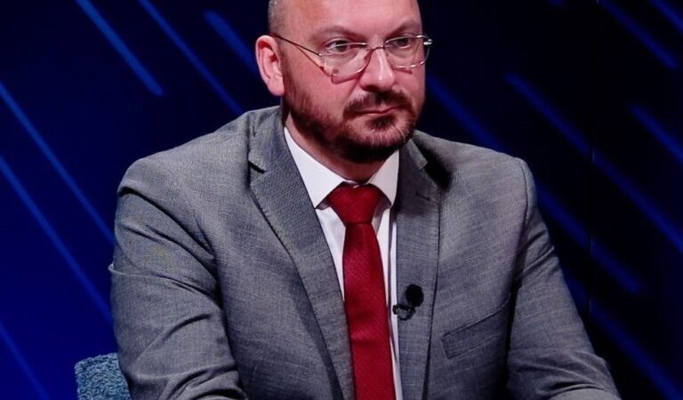 مفاجئة ارثوذكسية : ترشيح الياس مخايل المر في طرابلس