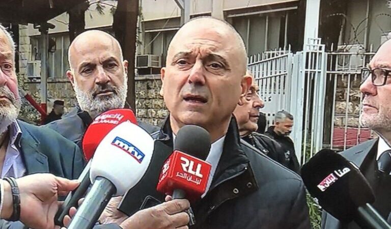 محفوض اكد أمام قصر العدل خلال استجواب الفنان أسعد رشدان دفاعه عن الحق والدستور