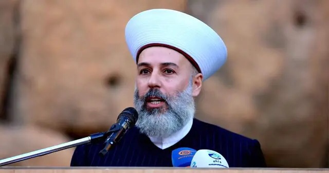 الرفاعي: استقبال النازحين وفتح المدارس ومراكز الإيواء لهم واجب ديني ومسؤولية وطنية