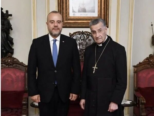 عبد المسيح من بكركي: متمسكون بوحدتنا الوطنية وبشرعية جيشنا وقائده