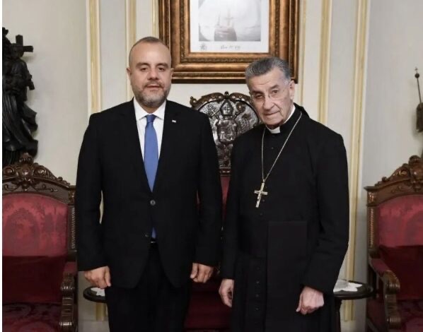 عبد المسيح من بكركي: متمسكون بوحدتنا الوطنية وبشرعية جيشنا وقائده