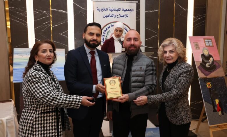 تكريم قائد الجيش ورئيس مجمع النور التربوي ومدير عام الأمن الداخلي وشخصيات في طرابلس